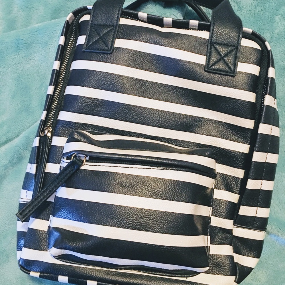 Time tru Backpack - Picture 1 of 2